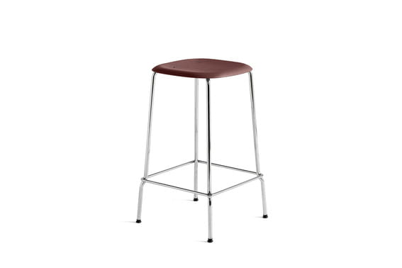 AA462-A402-AA51-01UF_Soft Edge 80 Bar Stool Low H65_Fall red wb lacquer oak seat_chromed steel base.jpg