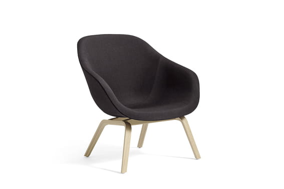 AA738-A001-AA01-01HM_AAL 83_uph Remix 383_wb lacquer oak base.jpg