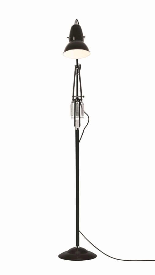 skandynawska lampa podłogowa