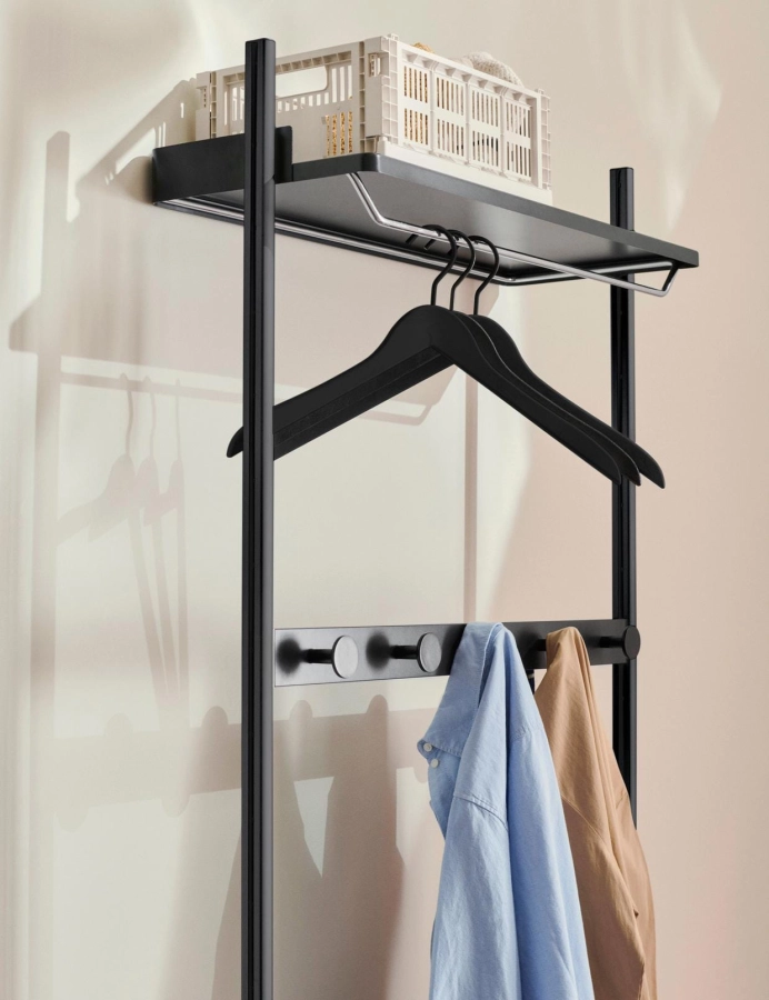 Pier System 1041 PS black powder coated steel clear anodised profiles_Coat Hanger set of 4_HAY Colour Crate off white.jpg
