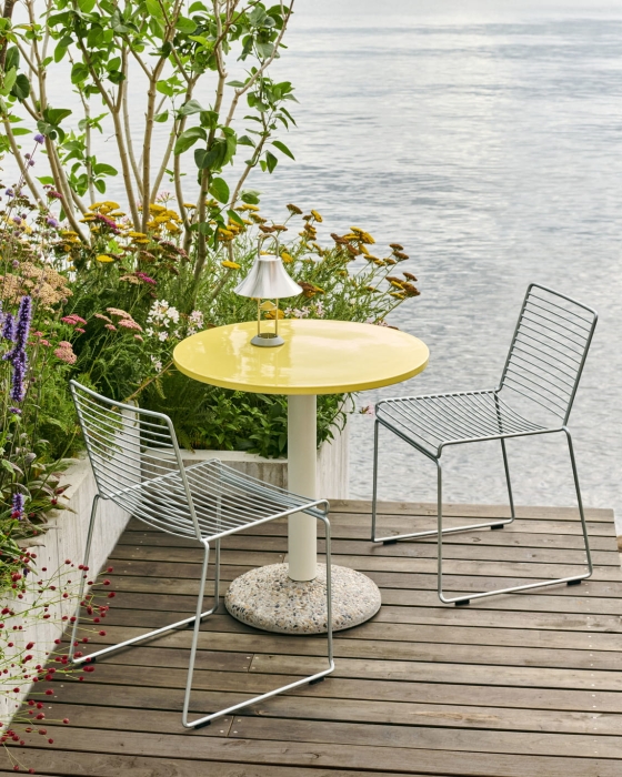 Hee Chair hot galvanised_Ceramic Table dia70xH74 bright yellow tabletop cream white tube concrete base.jpg