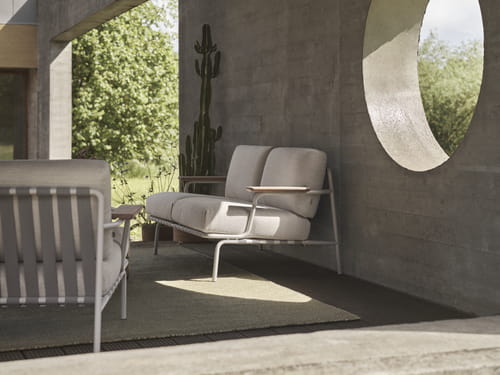 Settle-sofa-2-lounge-chair-laze-1-grey-ply-rug-recycled-polyester-moss-green-muuto-org_3.jpg