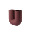 Kink-vase-26-deep-red-angle-muuto-hi-res_4.png