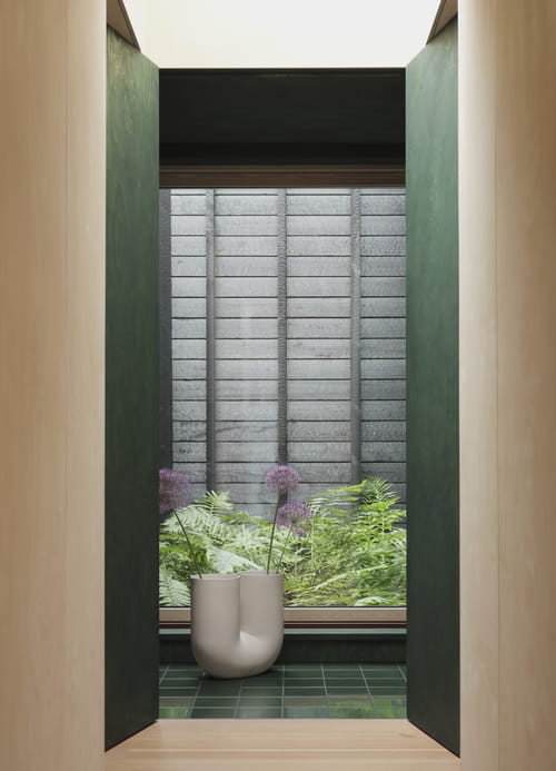 Kink-vase-39-sand-muuto-org_3.jpg