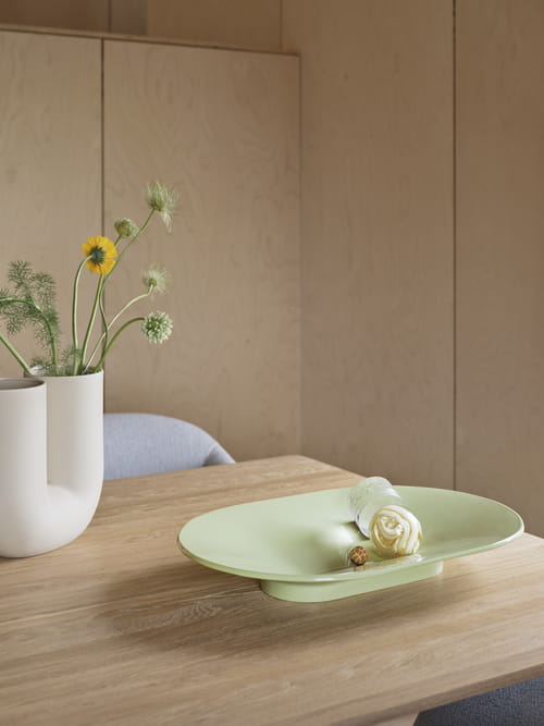 mere-bowl-light-green-70-70-oak-255x108-fiber-soft-armchair-ecriture-710-kink-muuto-org_3.jpg