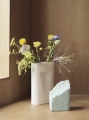 ridge-vase-off-white-muuto-org_3.jpg