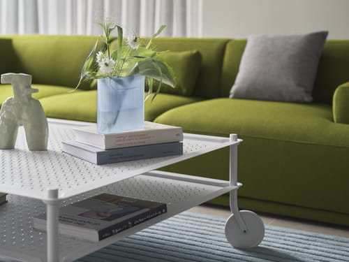Flow-coffee-table-grey-ridge-vase-16-light-blue-frosted-glass-connect-soft-vidar-956-relevo-rug-sage-green-muuto-org_3.jpg