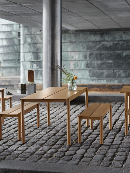 Linear-Steel-Table-Bench-Burnt-Orange-Silent-Vase-Clear-Vertical-Muuto-Org_3.jpg