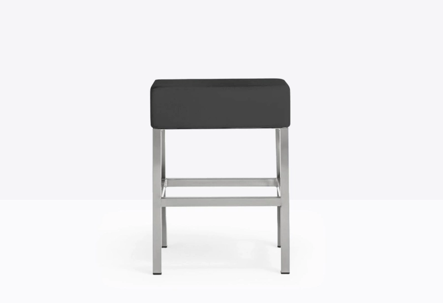 cube-xl-1453-still-01.jpg