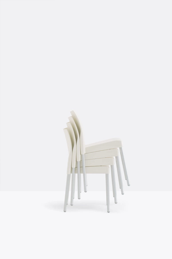 Ice-800_AV(3)_low.jpg