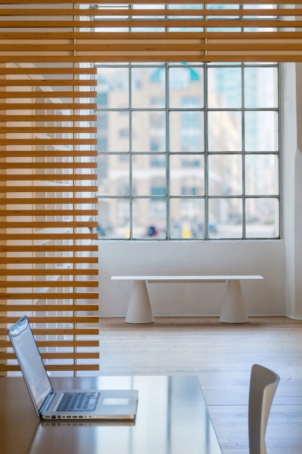 IKON BENCH_B863_1L_BI_AMBIENTATA_02_low.jpg
