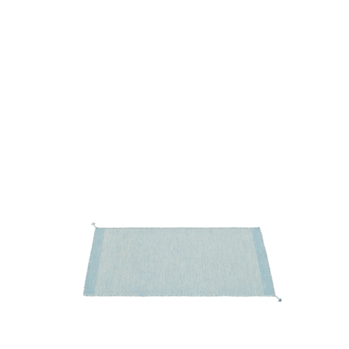 Ply-rug-recycled-polyester-85x140-light-blue-angle-muuto-hi-res_4.png