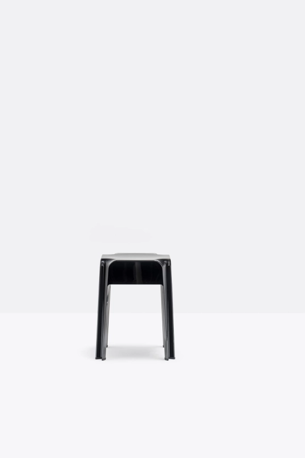 Rubik-583_NE(2)_low.jpg