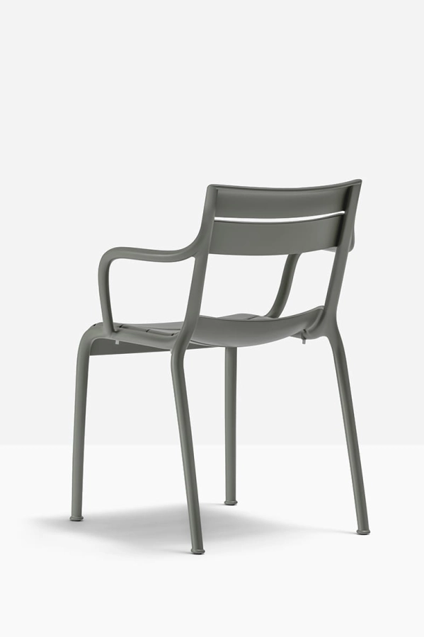Souvenir-555R_RG(2)_low.jpg