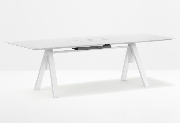 arki-table-adj-still-03.jpg