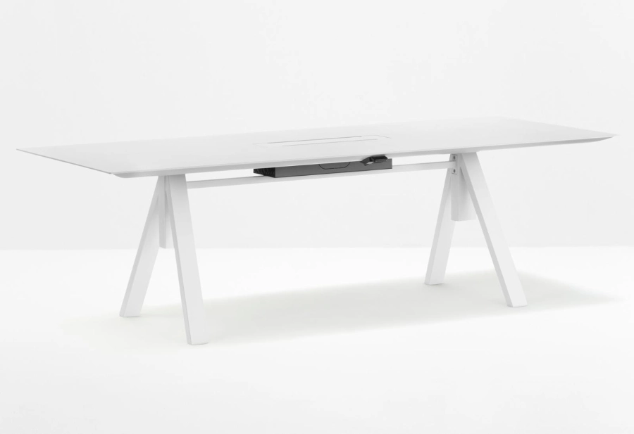 arki-table-adj-still-03.jpg