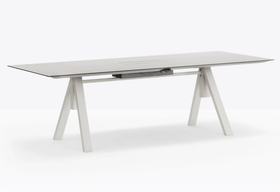 arki-table-adj-still-07.jpg