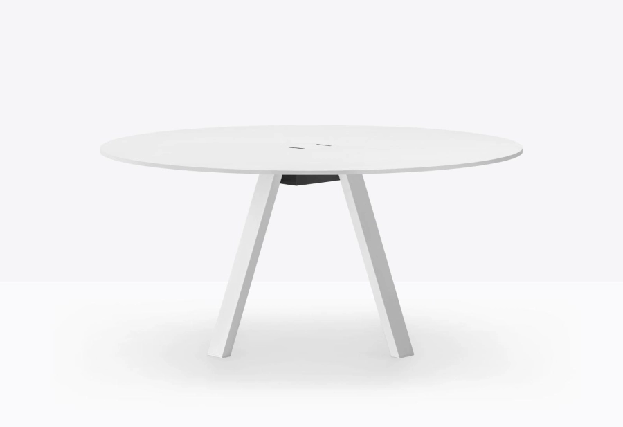arki-table-ark2d-cc-still-01.jpg
