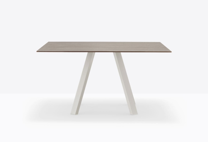 arki-table-ark139x139-still-06.jpg