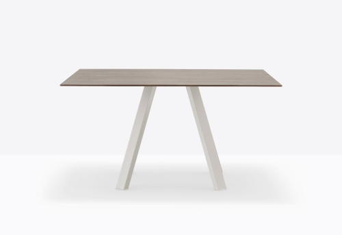 arki-table-ark139x139-still-06.jpg