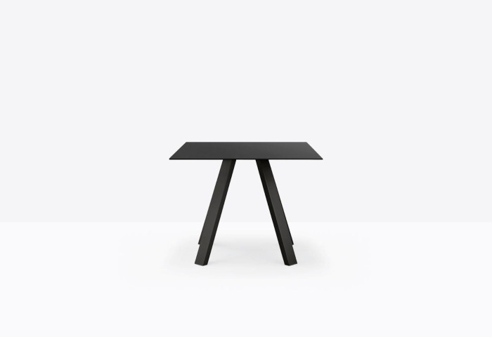 arki-table-ark5-still-03.jpg
