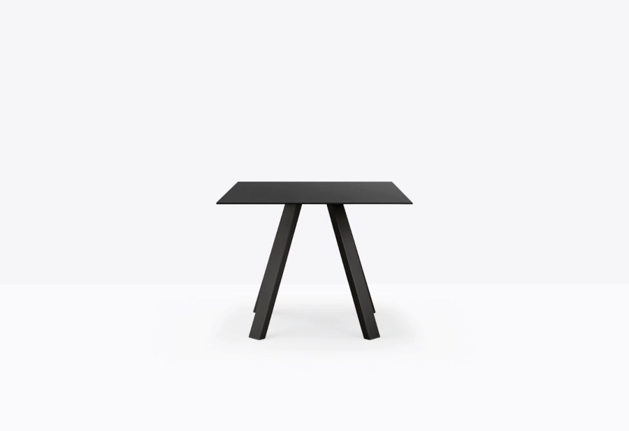 arki-table-ark5-still-03.jpg
