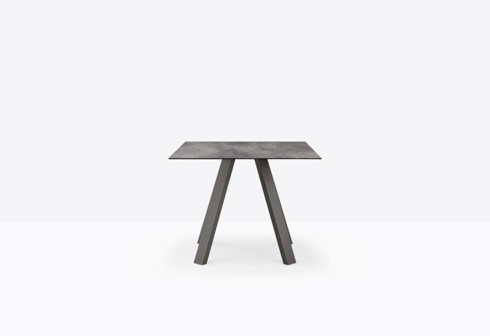arki-table-ark5-still-02.jpg