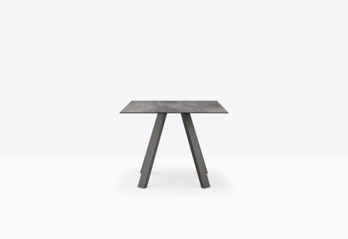 arki-table-ark5-still-02.jpg