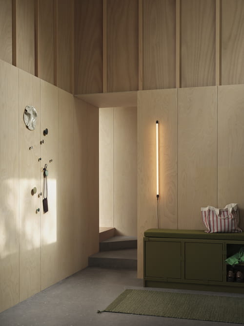 Stacked-seat-cushion-steelcut-985-ply-rug-recycled-polyester-moss-green-dots-fine-wall-lamp-muuto-org_3.jpg