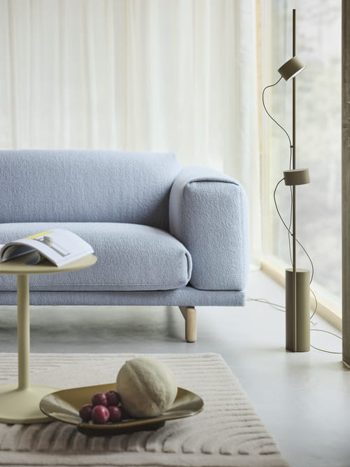 post-floor-lamp-brown-green-rest-sofa-hearth-12-oak-soft-side-beige-green-relevo-off-white-mere-brown-green-muuto-org_3.jpg