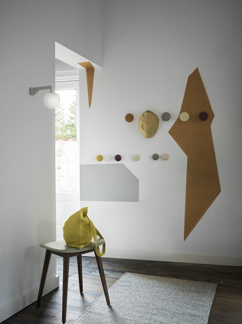 Fiber-stool-dusty-green-stained-dark-brown-rime-wall-lamp-dots-wood-ply-rug-black-white-muuto-org_3.jpg