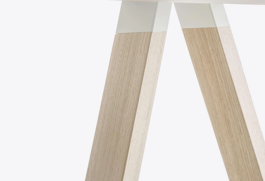 arki-table-wood-all-still-02.jpg