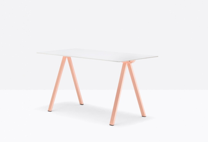 arki-desk-ark7-still-04.jpg