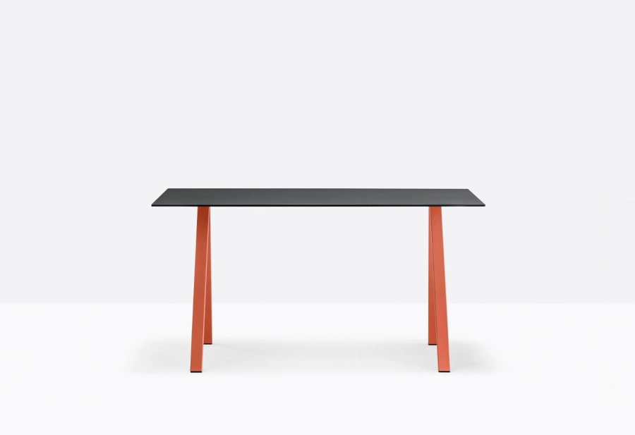 arki-desk-ark7-still-08.jpg