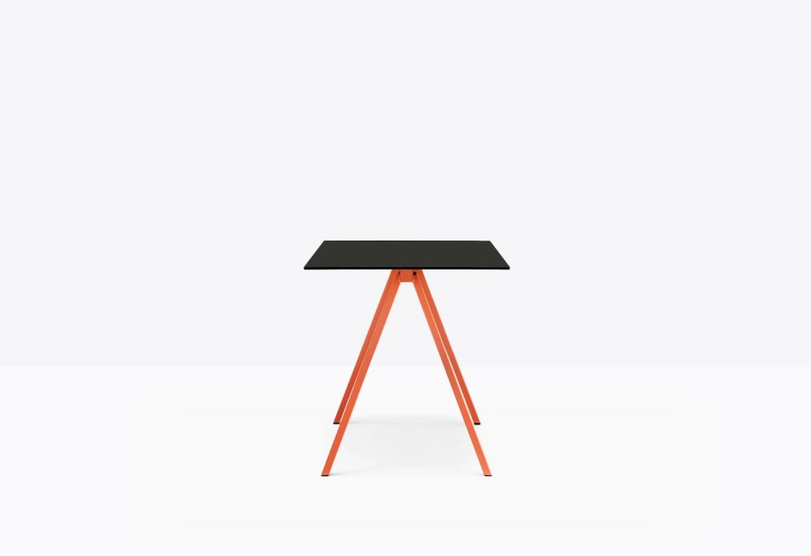 arki-desk-ark7-still-14.jpg