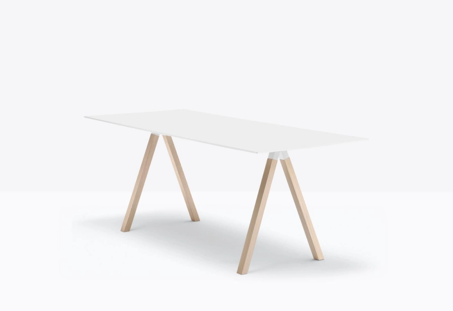 arki-desk-arkw7-still-06.jpg