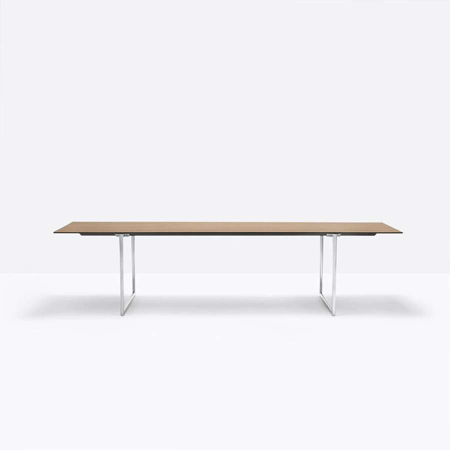 Toa Table-TOA300x100_LU-COP1952_low.jpg