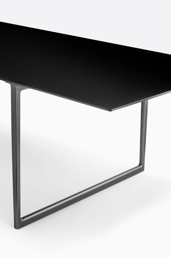 Toa Table-TOA300x100_TN-FNP(5)_low.jpg