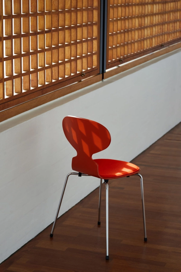 Ant chair_037.jpg
