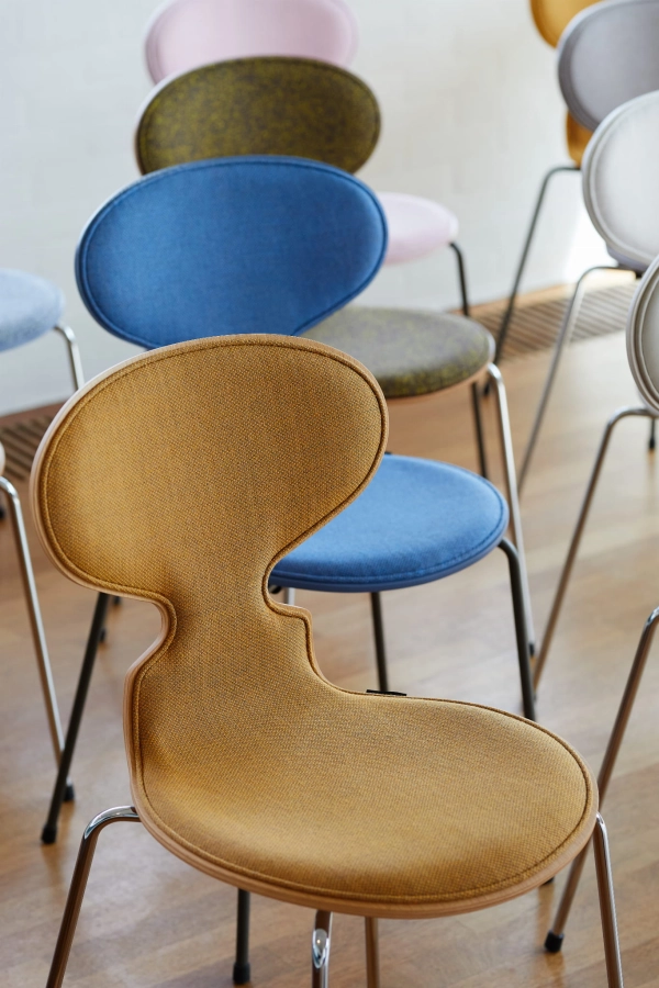 Ant chair_001.jpg