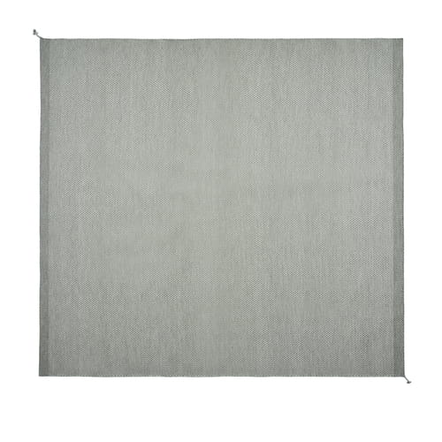 Ply-rug-280x280-grey-muuto-5000x5000-hi-res_3.jpg