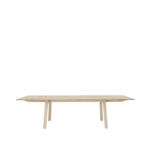 Earnest-table-extendable-205x100-oak-w-extension-leaves-muuto-5000x5000-hi-res2_3.jpg