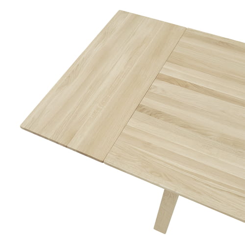 Earnest-table-extendable-205x100-oak-extension-leaves-detail-muuto-5000x5000-hi-res_3.jpg