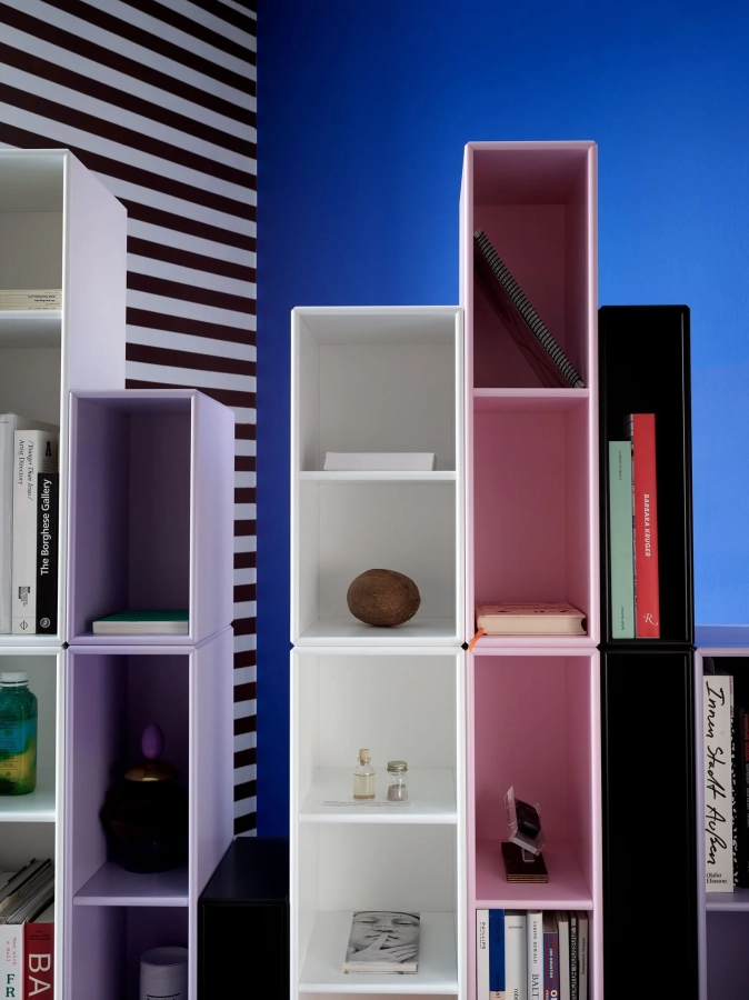 montana_home18_19_system_candyfloss_black_newwhite_violetta_detail_h.webp