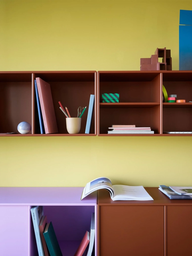 montana_home19_20_bc_homeoffice_hazelnut_iris_detail01.webp