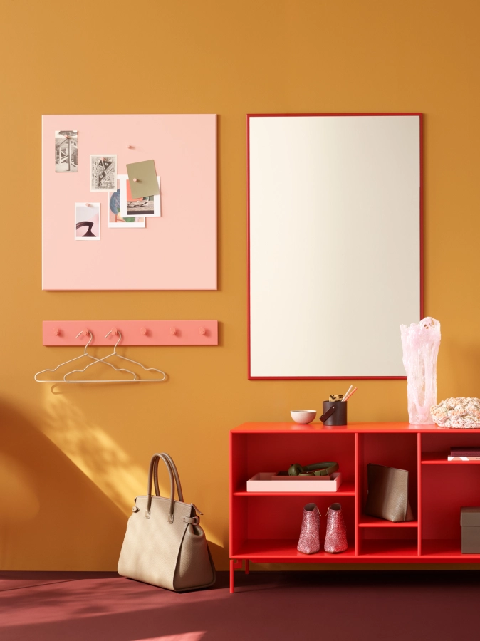montana_home_23_24_r05_maree_rack6_rhubarb_noticeboard_ruby_mirror_beetroot_montanamega_rosehip_sp1812_h_3000px.png