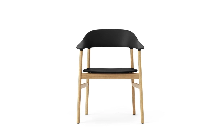 NORMANN COPENHAGEN krzesło z podłokietnikami HERIT dąb/czarne