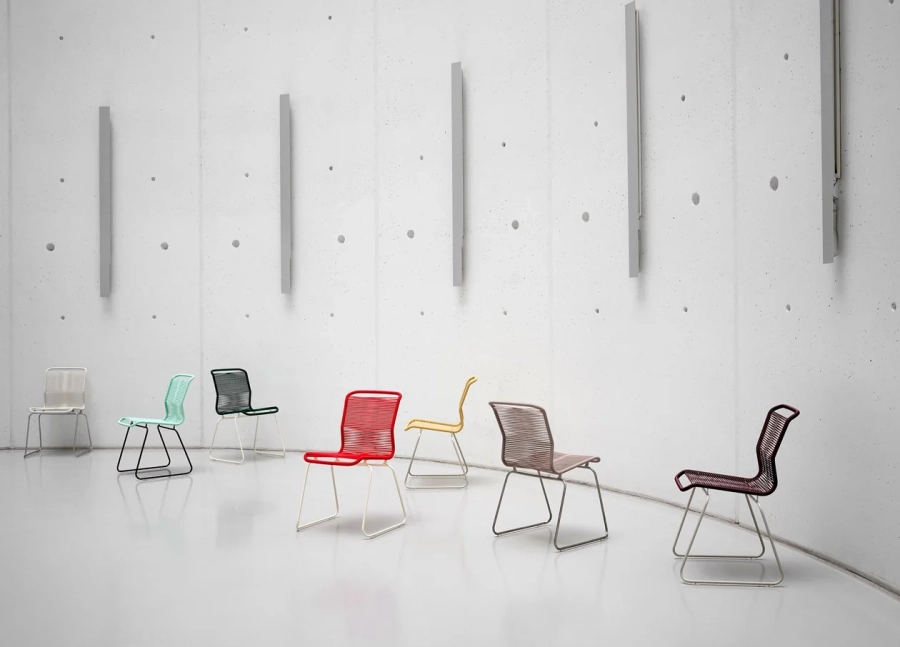 montana_pantonone_chairs_w02.webp