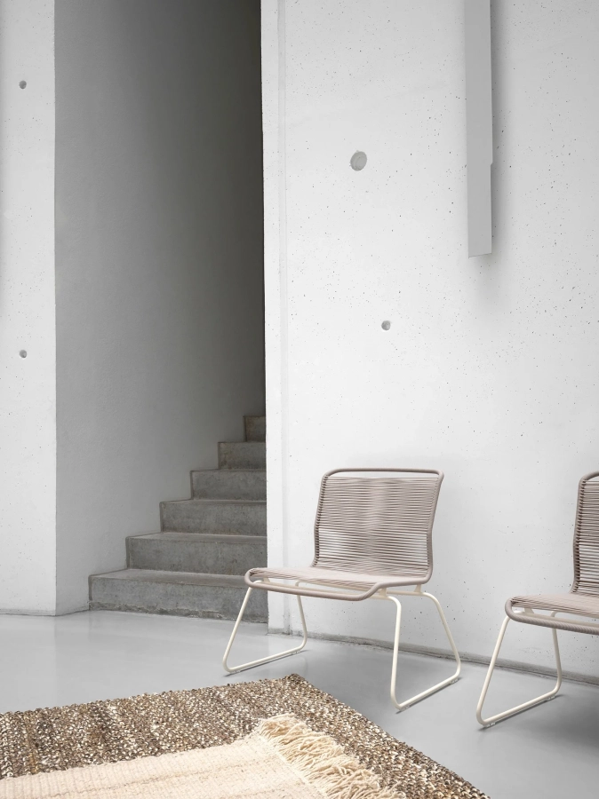 montana_pantonone_lounge_carmen_beige.webp