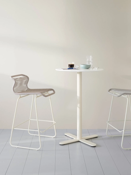 montana_multitable_cafe_h105_o60_snowlaminate_beige.webp